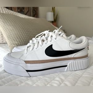 Women’s court legacy lift